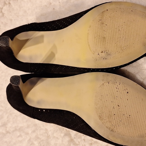 Madden Girl Black Peep Toe Booties. Size 8 - Picture 5 of 5